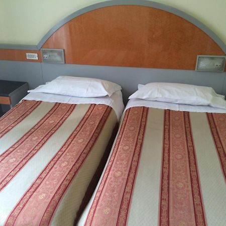 Hotel Mazzini เลโตยานนี ภายนอก รูปภาพ