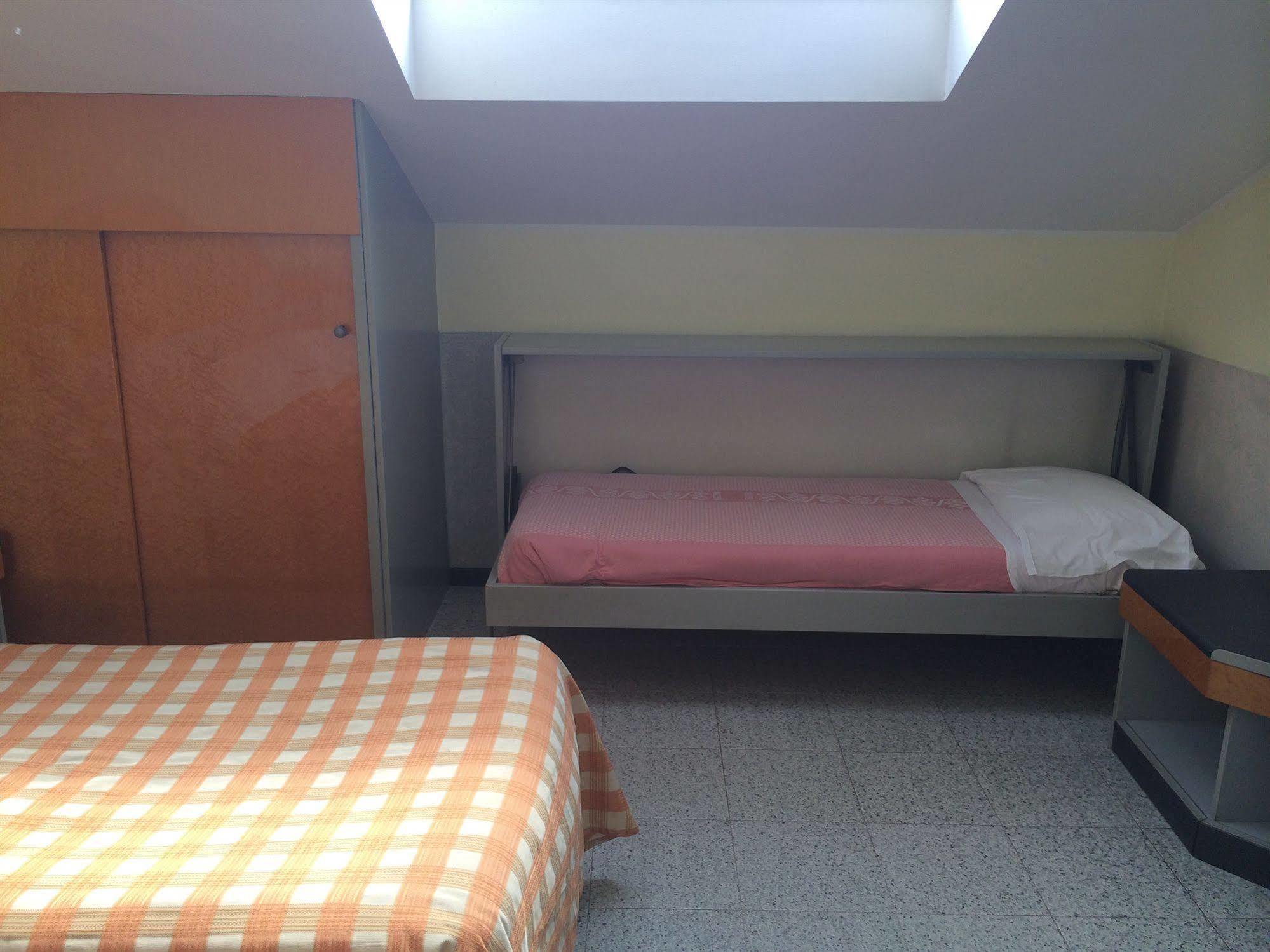 Hotel Mazzini เลโตยานนี ภายนอก รูปภาพ